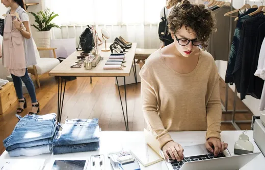 Какое программное обеспечение выбрать для магазина одежды?